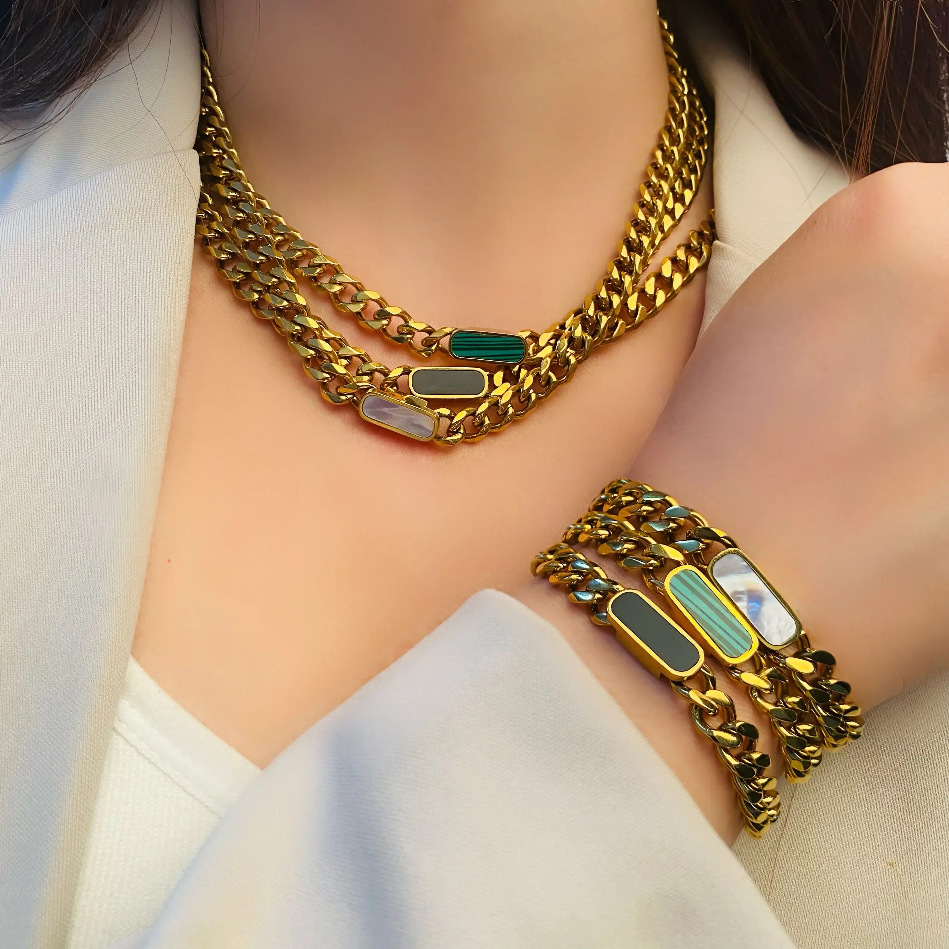 Fashion jewelry 2024 Factory Outlet Hot Sale exaggeration 18k gold plated stainless steel turquoise Necklace and bracelet set
Fashion jewelry 2024 Factory Outlet Hot Sale exaggeration 18k gold plated stainless steel turquoise Necklace and bracelet set