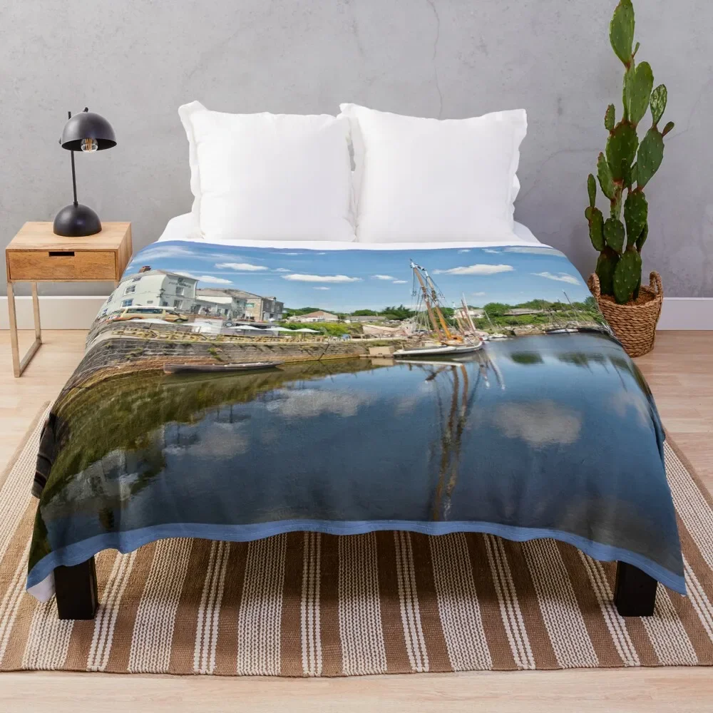 Charlestown Harbour Throw Blanket Lightweight Warm Blanket for Travel Camping
Charlestown Harbour Throw Blanket Lightweight Warm Blanket for Travel Camping