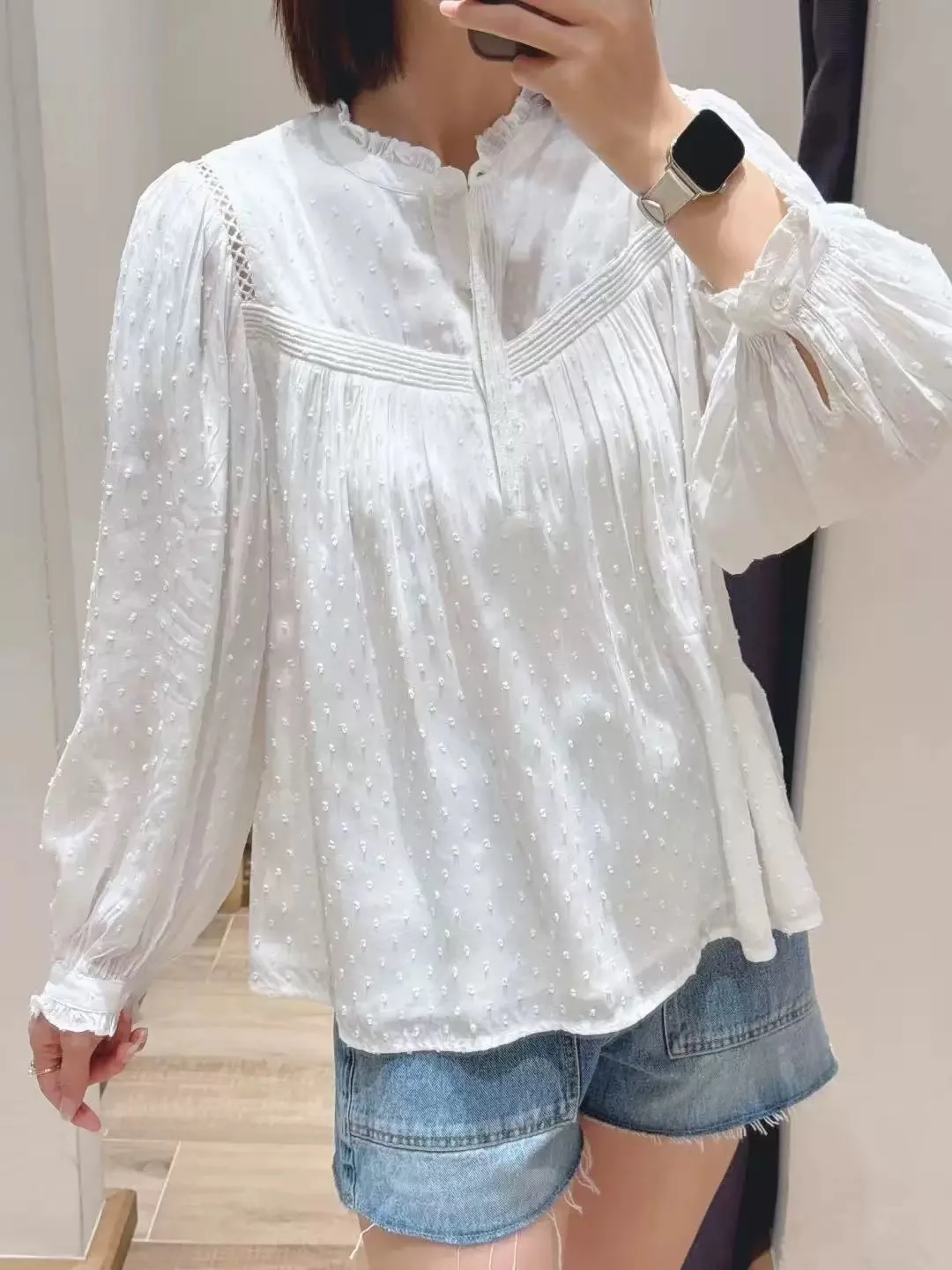 Elegant Polka Dot Lace Trim Splice Lantern Sleeve Shirt Summer 2025 New Arrival Women's Business Casual Fashion Breathable
Elegant Polka Dot Lace Trim Splice Lantern Sleeve Shirt Summer 2025 New Arrival Women's Business Casual Fashion Breathable