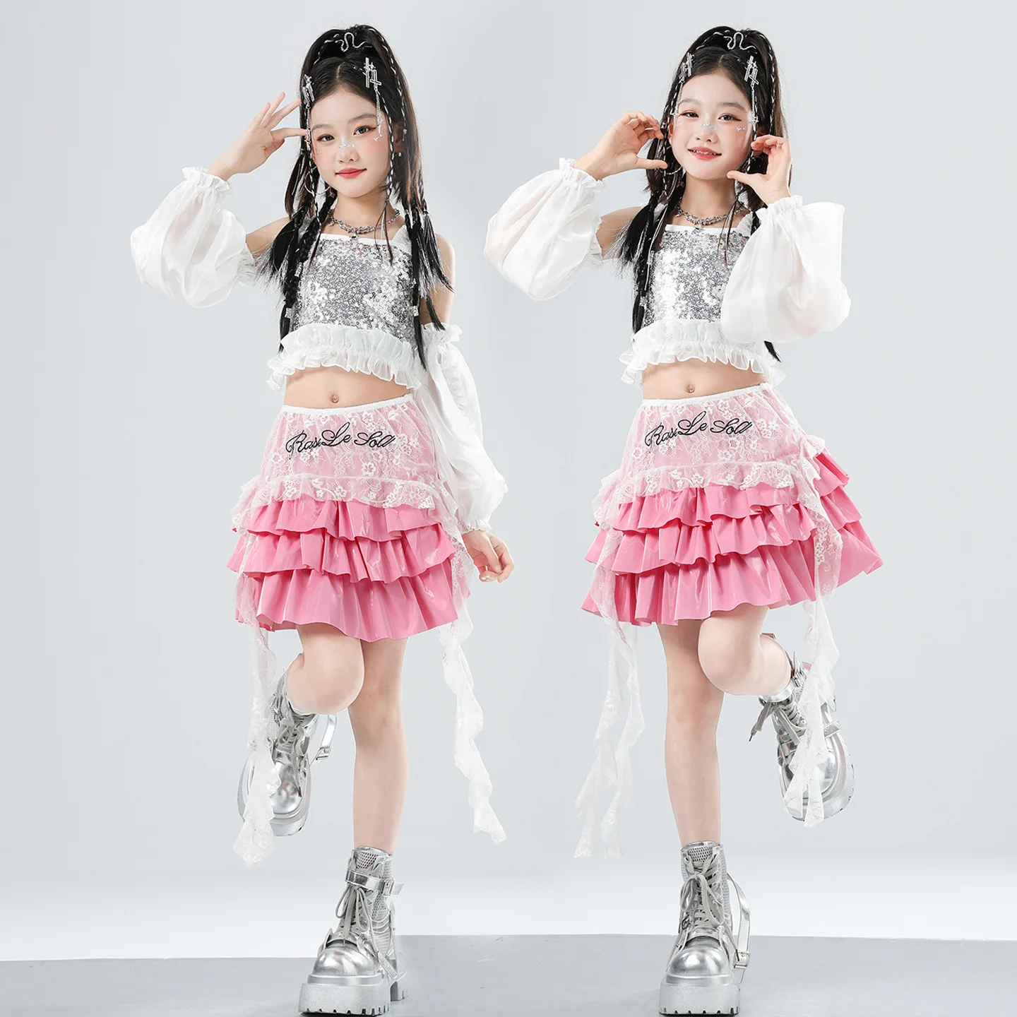 Jazz Kpop Dance Costume Girls Silver Crop Top Puffed Sleeve Cake Dress Set Fashion T-Stage Show Show Outfit Kids Cool Streetwear
Jazz Kpop Dance Costume Girls Silver Crop Top Puffed Sleeve Cake Dress Set Fashion T-Stage Show Show Outfit Kids Cool Streetwear