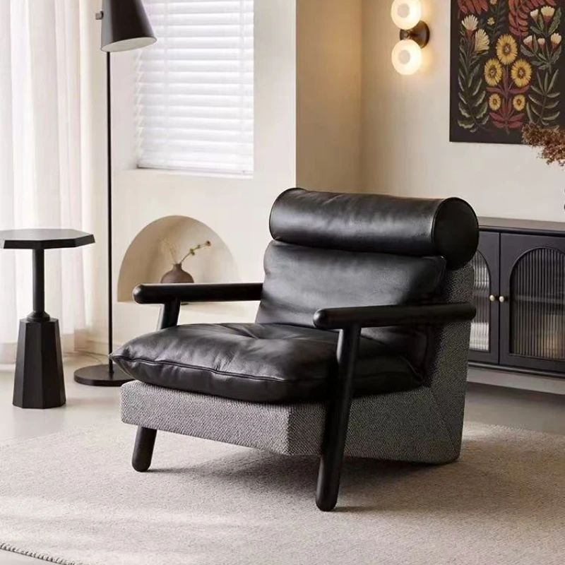 Italian minimalist leather single sofa chair, light luxury high-end creativity
Italian minimalist leather single sofa chair, light luxury high-end creativity