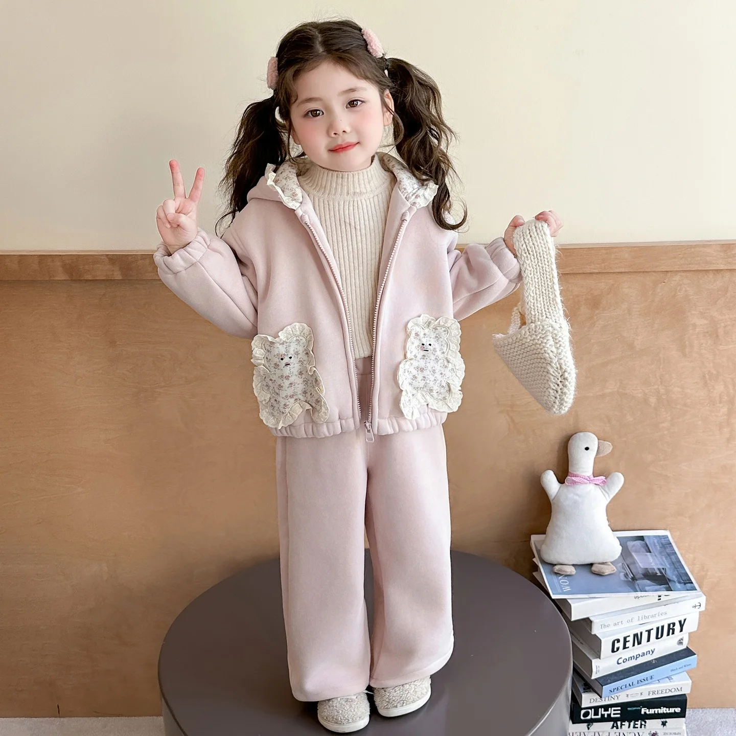 Girls' Lace Teddy Bear with Thick Velvet Set for Autumn and Winter 2025 New Stylish Children's Winter Warmth Two-piece Set
Girls' Lace Teddy Bear with Thick Velvet Set for Autumn and Winter 2025 New Stylish Children's Winter Warmth Two-piece Set