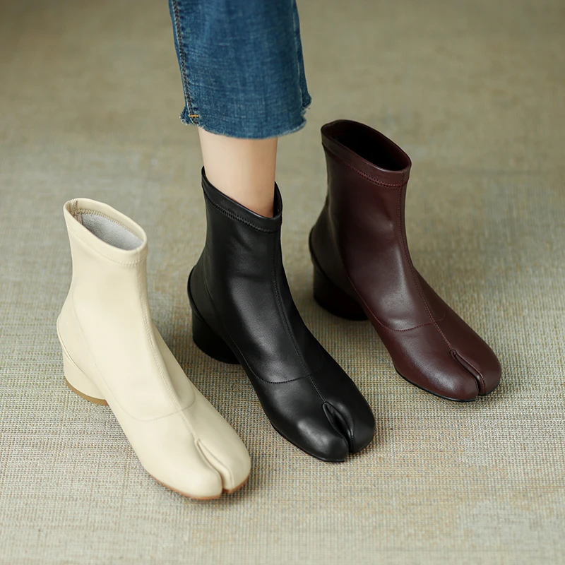Fashion Design Women Ankle Boots Autumn Winter Office Ladies Dress Casual Concise Low Heels Genuine Leather Shoes Woman
Fashion Design Women Ankle Boots Autumn Winter Office Ladies Dress Casual Concise Low Heels Genuine Leather Shoes Woman