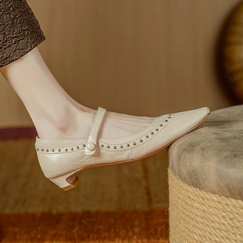 2025 New Spring Women Pumps Square Toe Women Shoes Retro Shallow Genuine Leather Ladies Shoes Sheepskin Mary Janes
2025 New Spring Women Pumps Square Toe Women Shoes Retro Shallow Genuine Leather Ladies Shoes Sheepskin Mary Janes