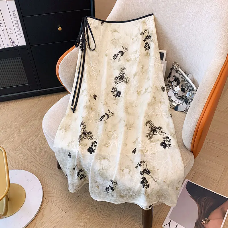 New Chinese Style High Waist A-Line Long Skirt Women's Spring Summer Print Design Slimming Belt Half Body Skirts
New Chinese Style High Waist A-Line Long Skirt Women's Spring Summer Print Design Slimming Belt Half Body Skirts