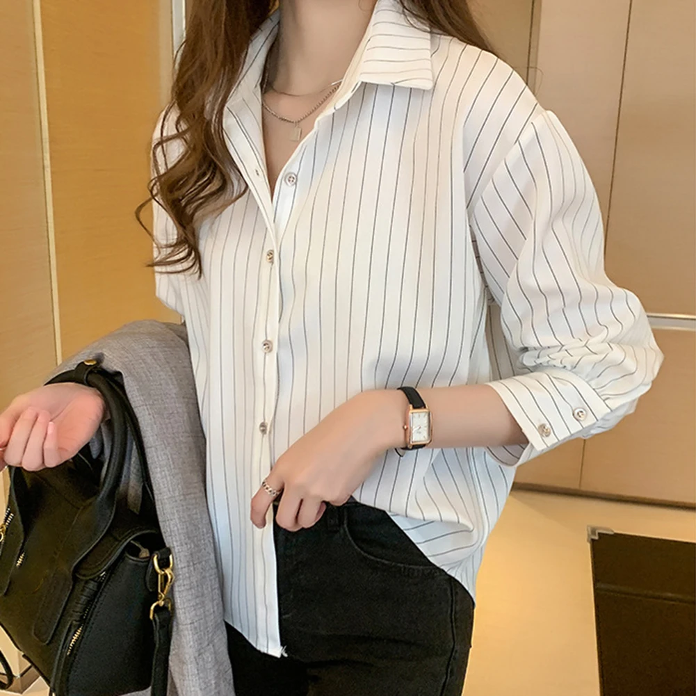 Casual Loose Top Long-Sleeved Shirt Solid Color Pattern Suitable For All Seasons Versatile For Various Occasions
Casual Loose Top Long-Sleeved Shirt Solid Color Pattern Suitable For All Seasons Versatile For Various Occasions