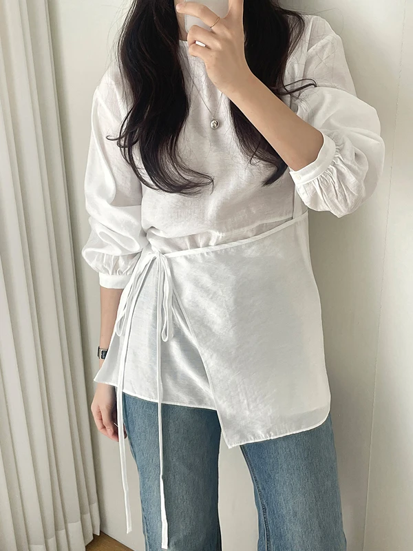 Women's Long Sleeve round Neck Shirt Belt Design Sense Layering Waist Cinching Korean Style Loose Fit Color Commute Wind
Women's Long Sleeve round Neck Shirt Belt Design Sense Layering Waist Cinching Korean Style Loose Fit Color Commute Wind