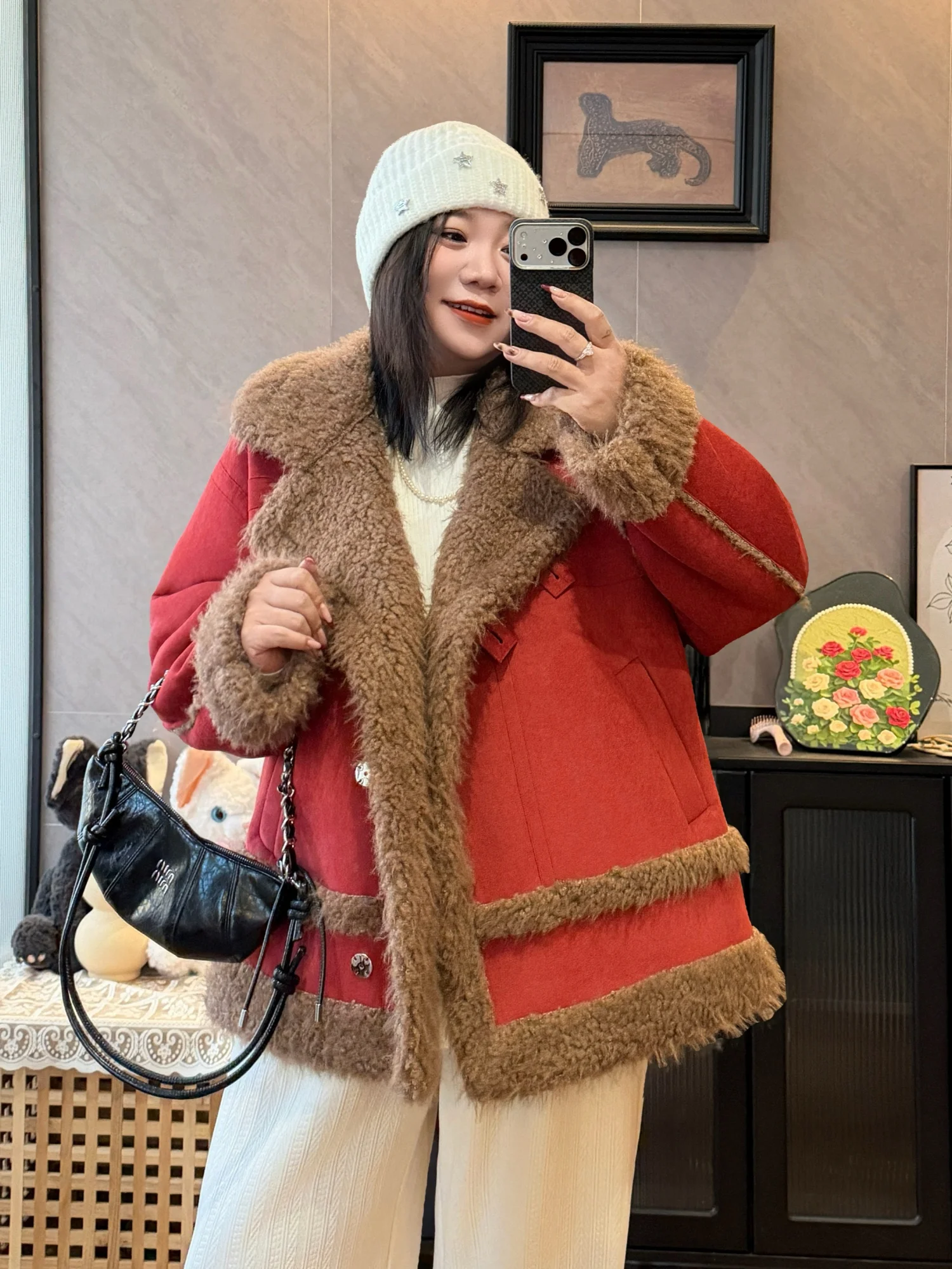 Женское зимнее пальто из овчины больших размеров, утепленное, с длинными рукавами, из натуральной кожи и меха, повседневная верхняя одежда
Женское зимнее пальто из овчины больших размеров, утепленное, с длинными рукавами, из натуральной кожи и меха, повседневная верхняя одежда