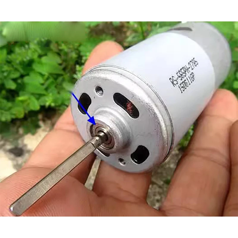 DC24V 5400rpm 565 High torque long shaft carbon brush motor
DC24V 5400rpm 565 High torque long shaft carbon brush motor