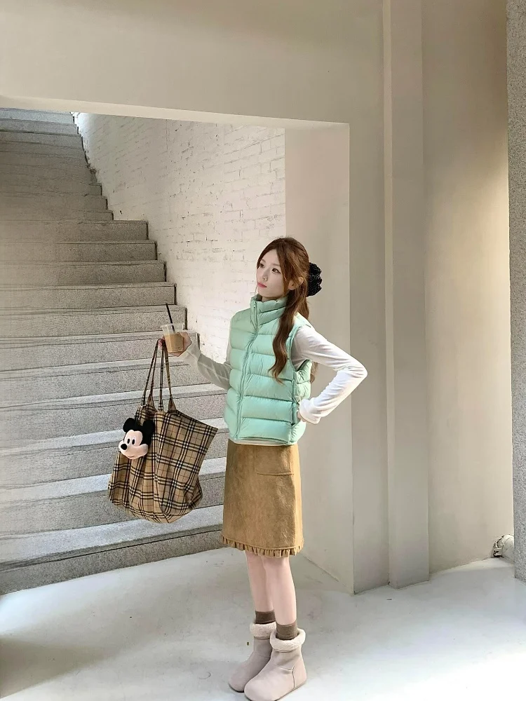 Корейский укороченный жилет с воротником-стойкой для женщин, повседневный, универсальный, теплый, для работы и отдыха, осенняя новинка
Корейский укороченный жилет с воротником-стойкой для женщин, повседневный, универсальный, теплый, для работы и отдыха, осенняя новинка