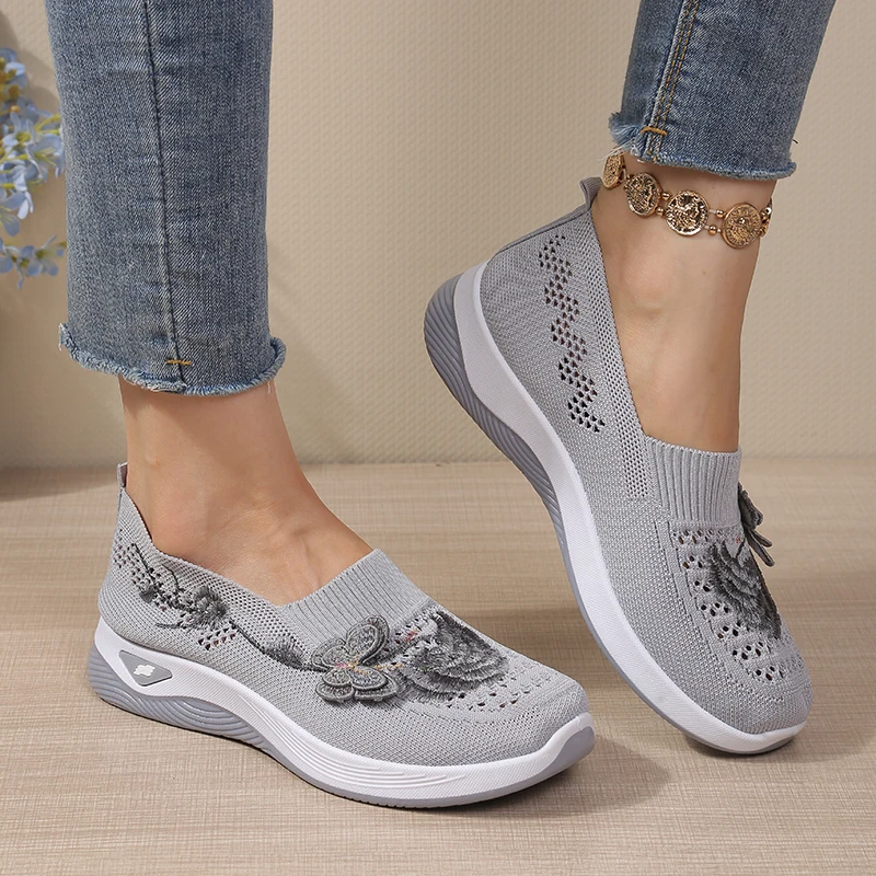 Breathable Open Hole Knitted Casual Shoes for Seniors, Cloth Flower Ornament Slip On Footwear, Soft Outdoor Daily Sneakers
Breathable Open Hole Knitted Casual Shoes for Seniors, Cloth Flower Ornament Slip On Footwear, Soft Outdoor Daily Sneakers