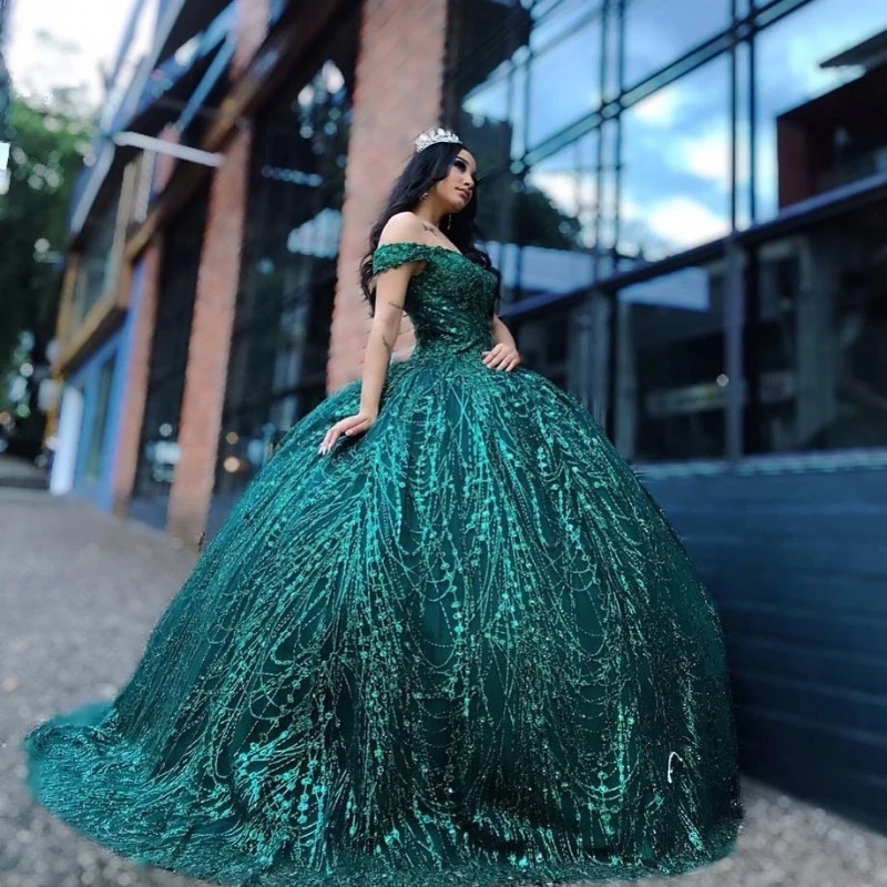 Luxury Emerald Green Ball Gown Quinceanera Dresses Shiny Beads Crystal Bridal Gown Party Floor-length Bride Dresses Vestidos De
Luxury Emerald Green Ball Gown Quinceanera Dresses Shiny Beads Crystal Bridal Gown Party Floor-length Bride Dresses Vestidos De