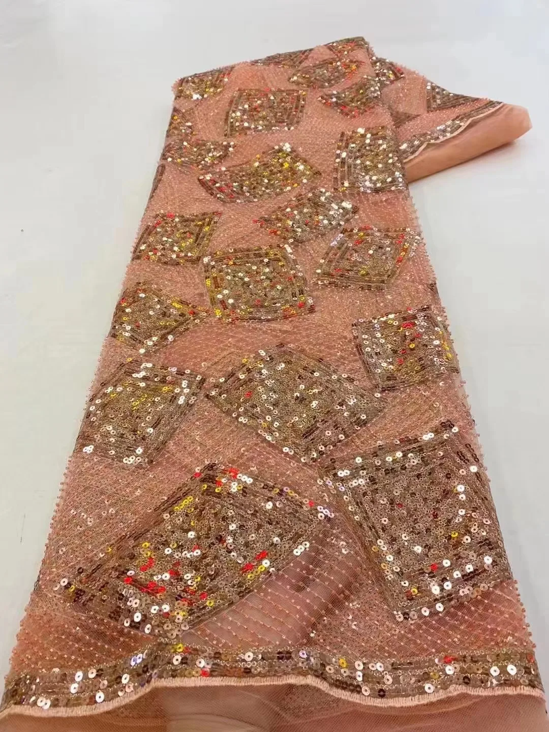 New listing exquisite square pattern sequin lace embroidery, European and American fashion party dresses
New listing exquisite square pattern sequin lace embroidery, European and American fashion party dresses