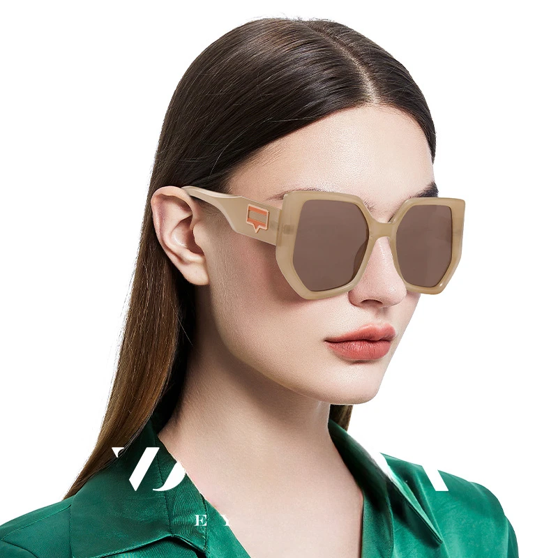 New Fashion Sunglasses Women's Trendy Brand Polarized Sunglasses UV Protection Ultra Light Sun Glasses
New Fashion Sunglasses Women's Trendy Brand Polarized Sunglasses UV Protection Ultra Light Sun Glasses