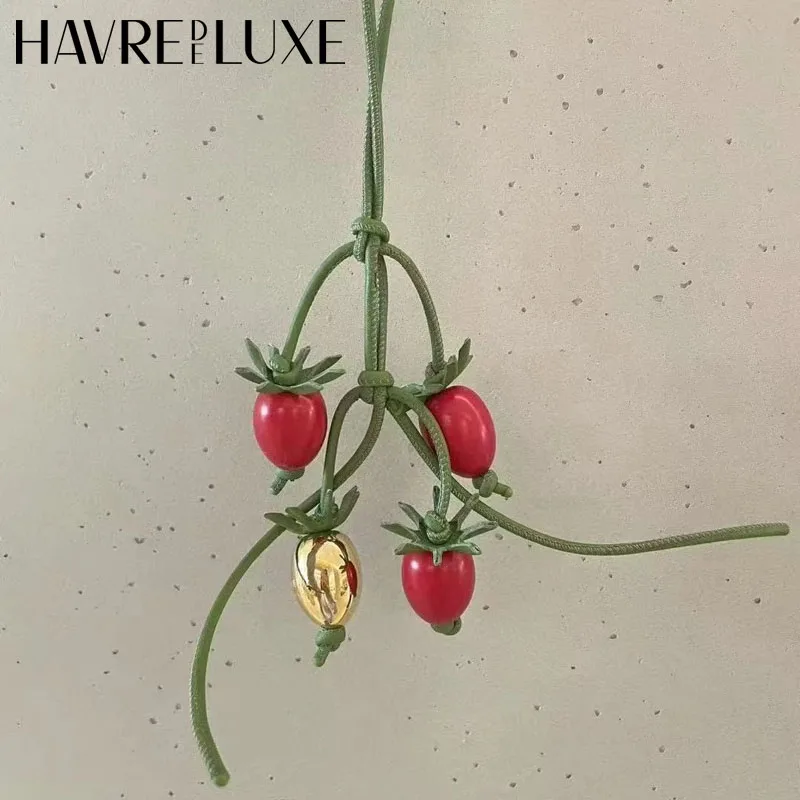 Cowhide bag charm, exquisite tomato string pendant woman all-match cute backpack pendant bag accessories
Cowhide bag charm, exquisite tomato string pendant woman all-match cute backpack pendant bag accessories