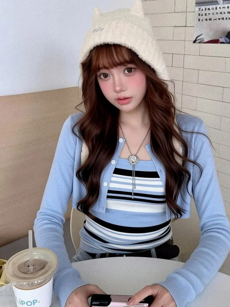 Casual Artistic Style Two-Piece Set Shoulder-Length Long Sleeve Cover up Inner Stripe Strap Slimming Youthful Fashion Set
Casual Artistic Style Two-Piece Set Shoulder-Length Long Sleeve Cover up Inner Stripe Strap Slimming Youthful Fashion Set
