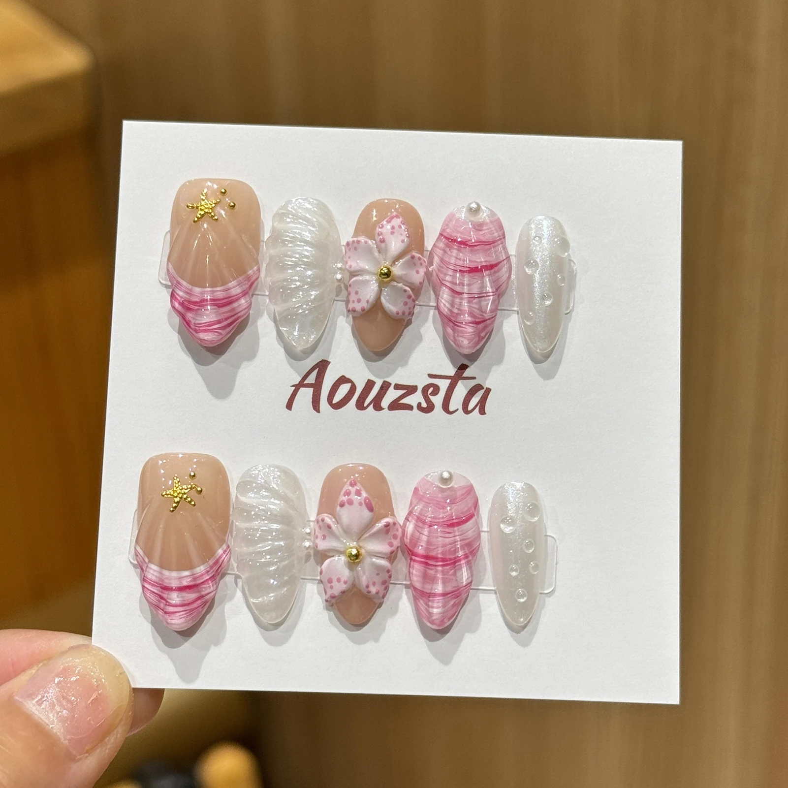 Handmade Press on Nails Ins Ocean Pink Shell Design False Nails with Hand-carved Flowers Decor Wearable French Almond Fale Nails
Handmade Press on Nails Ins Ocean Pink Shell Design False Nails with Hand-carved Flowers Decor Wearable French Almond Fale Nails