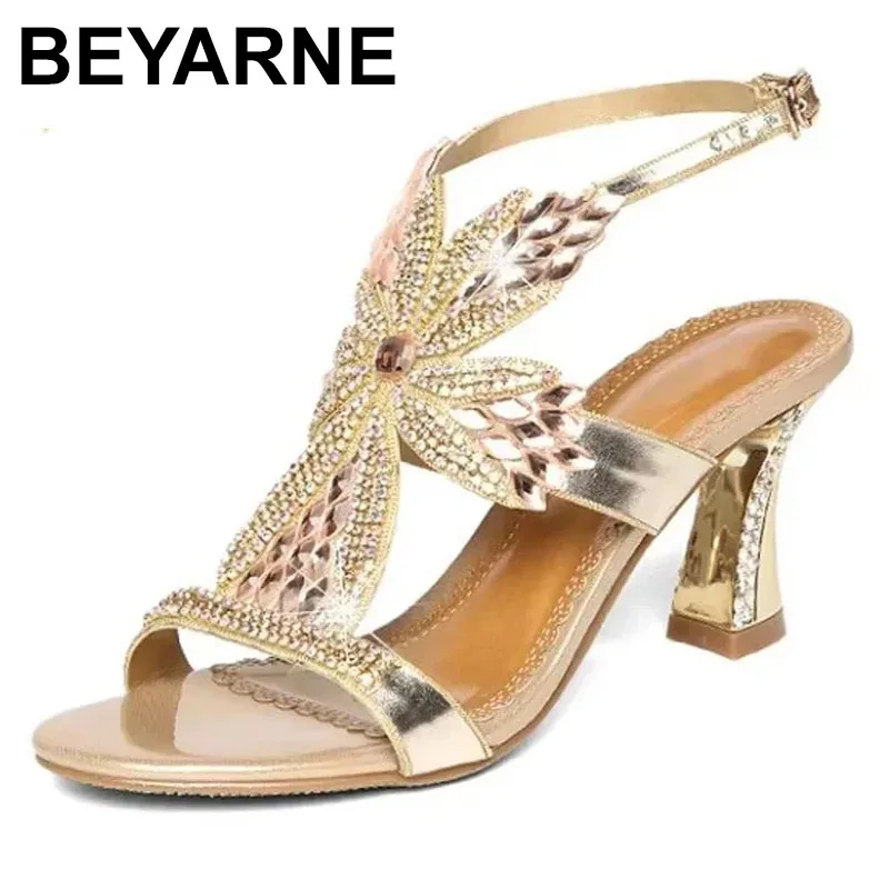 2025 женские модные сандалии из натуральной кожи, туфли-лодочки, летние туфли на высоком каблуке со стразами для свадебной вечеринки, сандалии с открытым носком и кристаллами 
2025 женские модные сандалии из натуральной кожи, туфли-лодочки, летние туфли на высоком каблуке со стразами для свадебной вечеринки, сандалии с открытым носком и кристаллами
