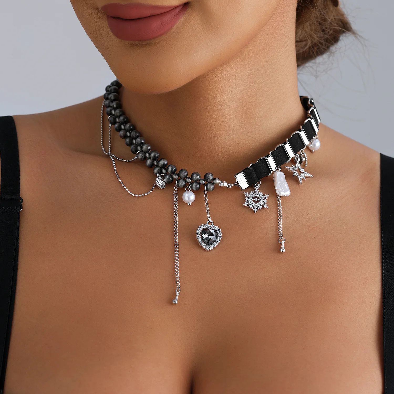 Ожерелья Y2K Snowflake Starlight Heart Tassel для женщин, бархатные плетеные цепочки с бусинами и пэчворком, колье-чокер, роскошные украшения
Ожерелья Y2K Snowflake Starlight Heart Tassel для женщин, бархатные плетеные цепочки с бусинами и пэчворком, колье-чокер, роскошные украшения