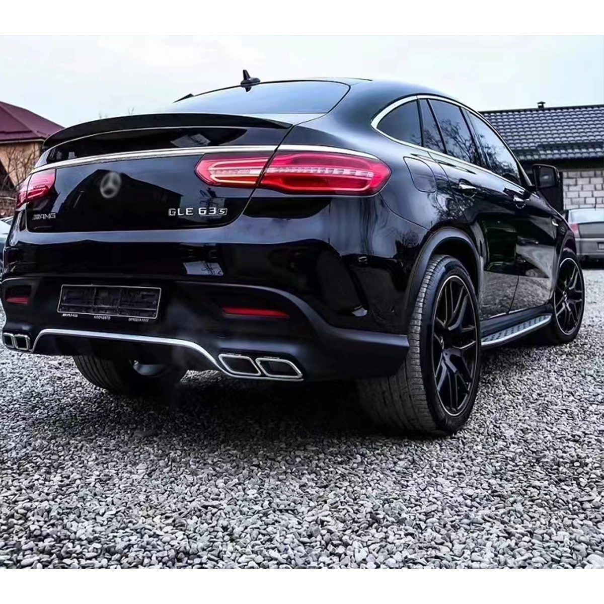 Body Kits Contain Grille Bumpers for GLE Coupe W292/C292 2015-2019 Conversion to GLE63 Coupe Model.
Body Kits Contain Grille Bumpers for GLE Coupe W292/C292 2015-2019 Conversion to GLE63 Coupe Model.