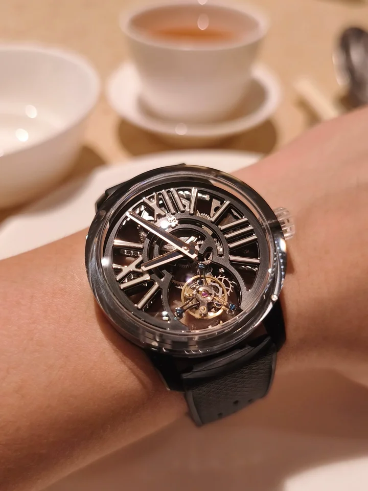 Men's Limited Edition China Cherry Blossom Tiancheng Crown Sapphire Case Flight Coaxial Tourbillon Men's Mechanical Watch
Men's Limited Edition China Cherry Blossom Tiancheng Crown Sapphire Case Flight Coaxial Tourbillon Men's Mechanical Watch