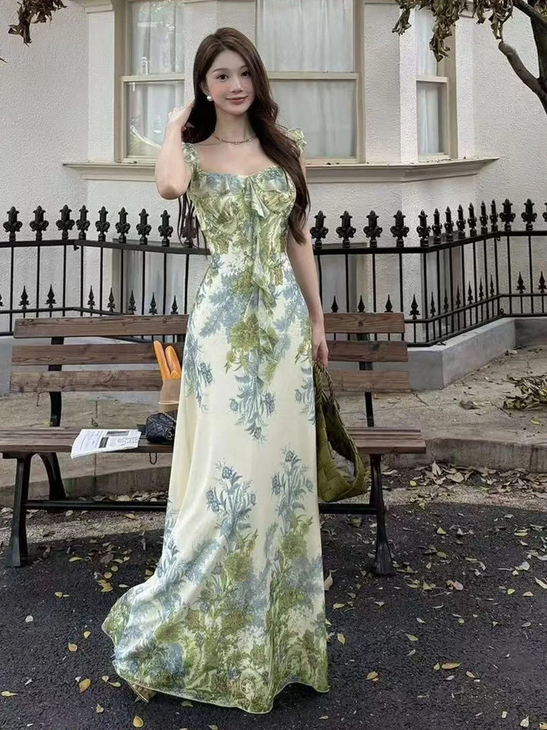 Hainan Sanya Beach Vacation Long Dress Green Print Dyed Halter Neck A-Line Skirt Women's Summer Casual High Waist Midi Dress
Hainan Sanya Beach Vacation Long Dress Green Print Dyed Halter Neck A-Line Skirt Women's Summer Casual High Waist Midi Dress