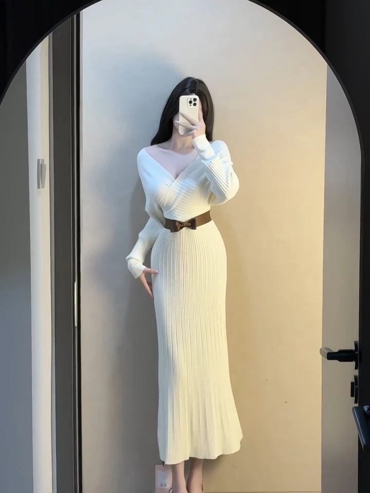 Ele Knitted V-Ne Dr Women's Slim Fit Long Sve Autumn Winter Faion Soft Korean Sle Warm Casual Wear
Ele Knitted V-Ne Dr Women's Slim Fit Long Sve Autumn Winter Faion Soft Korean Sle Warm Casual Wear