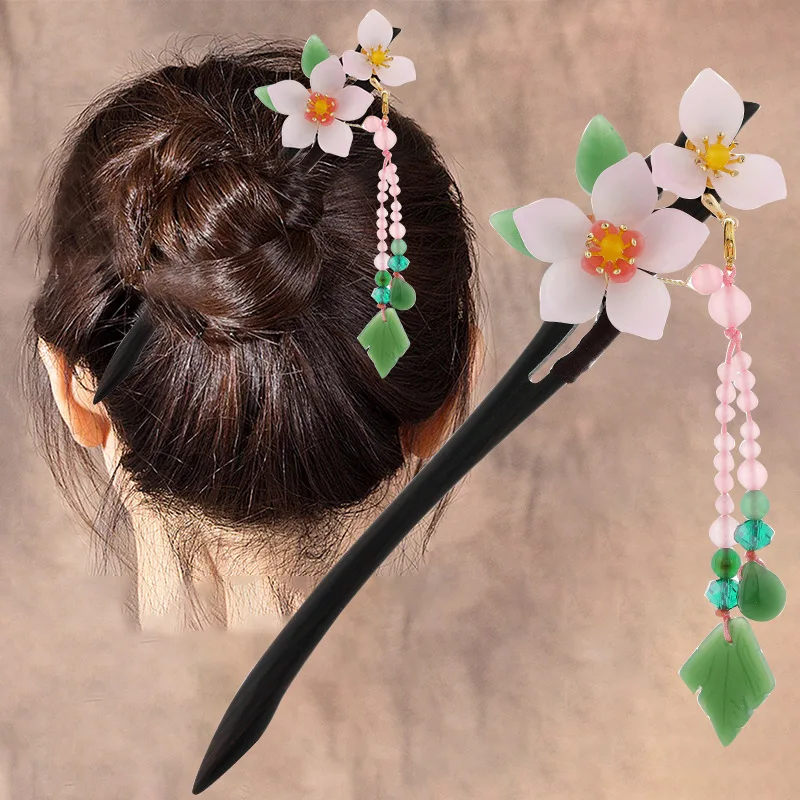 Деревянная заколка для волос из черного дерева для женщин, в китайском стиле, с цветочным узором и кисточками, элегантные аксессуары для укладки волос, подарки
Деревянная заколка для волос из черного дерева для женщин, в китайском стиле, с цветочным узором и кисточками, элегантные аксессуары для укладки волос, подарки