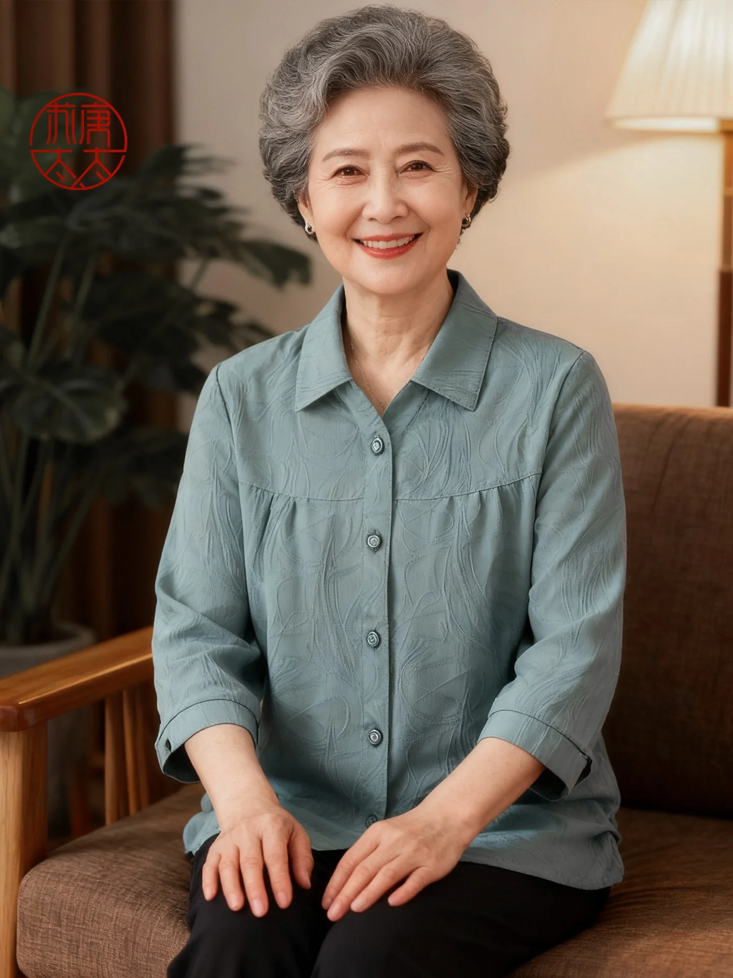 Летняя одежда больших размеров для женщин среднего и старшего возраста: свободный крой, домашняя одежда на пуговицах для пожилых людей и бабушек
Летняя одежда больших размеров для женщин среднего и старшего возраста: свободный крой, домашняя одежда на пуговицах для пожилых людей и бабушек