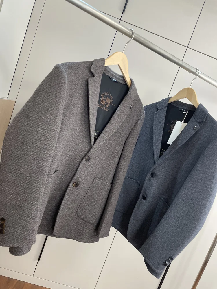 Double-Sided Woolen Men's Busin Casual Suit Jaet Ele Sli Autumn Season Single-Breasted Coat Stand Fit Long Sl...
Double-Sided Woolen Men's Busin Casual Suit Jaet Ele Sli Autumn Season Single-Breasted Coat Stand Fit Long Sl...