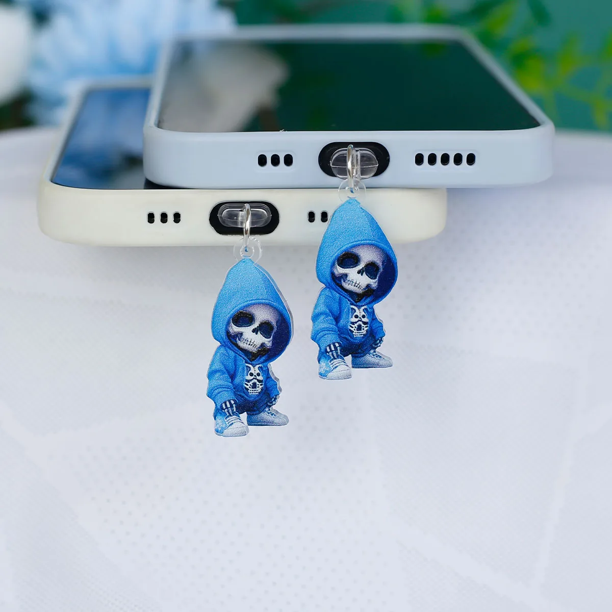 Mobile Phone Dust Plug Hanging Blue Hoodie Skeleton Boy Phone Accessory Decoration For Iphone Type-c Port Dust Plug Pendant 2d
Mobile Phone Dust Plug Hanging Blue Hoodie Skeleton Boy Phone Accessory Decoration For Iphone Type-c Port Dust Plug Pendant 2d