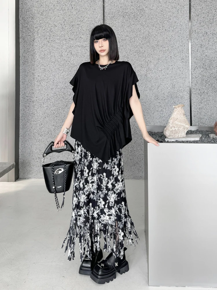 Summer New Fashion Sleeve round Neck T-shirt Irregular Pleated Design Cool Style Women's Top Short Sleeve Cotton Blend
Summer New Fashion Sleeve round Neck T-shirt Irregular Pleated Design Cool Style Women's Top Short Sleeve Cotton Blend