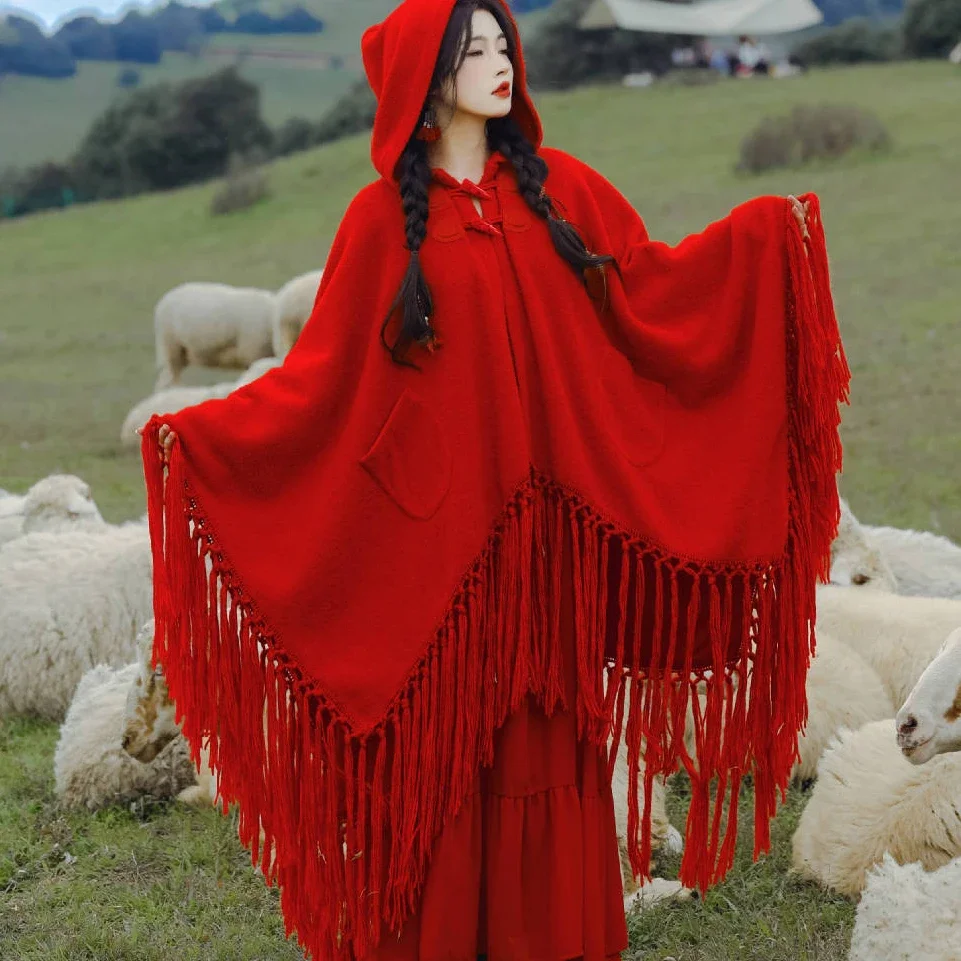 TEELYNN Vintage Tassel Solid Hooded Capes Women Robe Casual Loose Oversize Warm Capes Coat Autumn Winter Red Cape Ladies 2024
TEELYNN Vintage Tassel Solid Hooded Capes Women Robe Casual Loose Oversize Warm Capes Coat Autumn Winter Red Cape Ladies 2024
