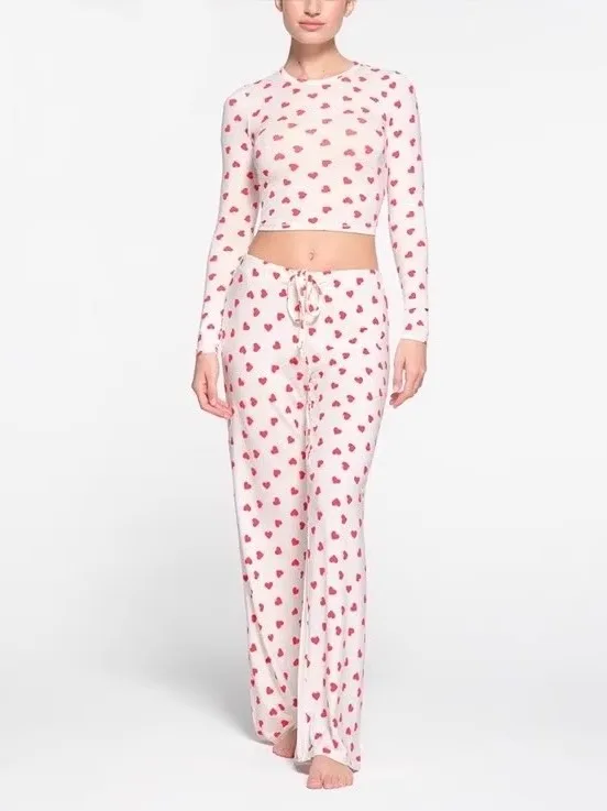 Vntine's Day с принтом сердца, модальный удобный дышащий комплект Long Sve Spwear, модный комплект для молодых женщин 8-25 лет
Vntine's Day с принтом сердца, модальный удобный дышащий комплект Long Sve Spwear, модный комплект для молодых женщин 8-25 лет