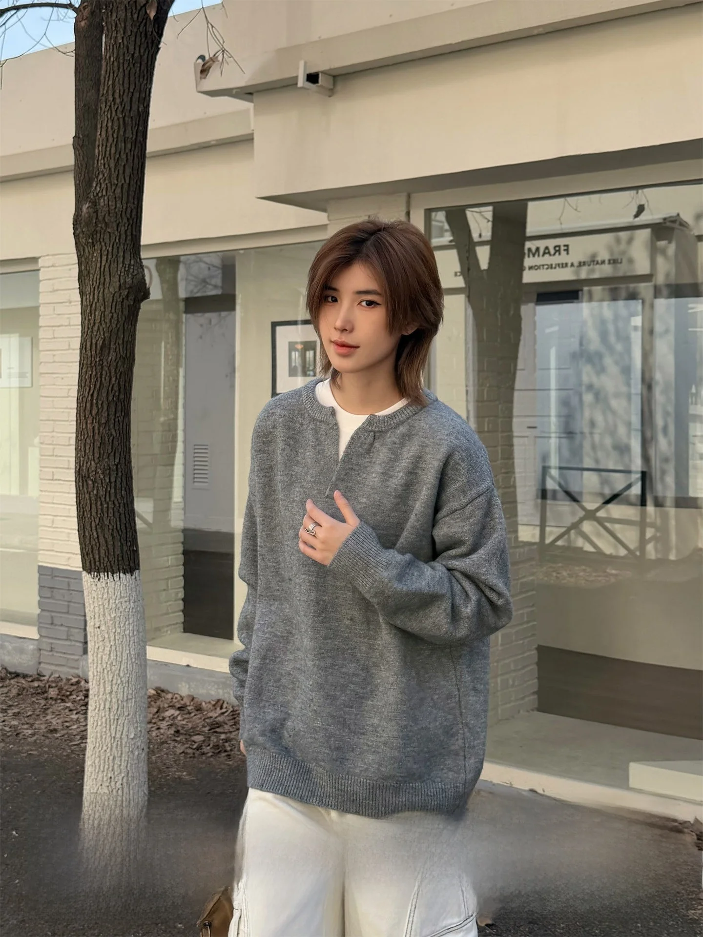 Ja1 V-Neck Sweater Unisex Oversized Long Sleeve round Neck Pullover Simple Stylish Fake Two-Piece Spring Autumn Season Fashion
Ja1 V-Neck Sweater Unisex Oversized Long Sleeve round Neck Pullover Simple Stylish Fake Two-Piece Spring Autumn Season Fashion