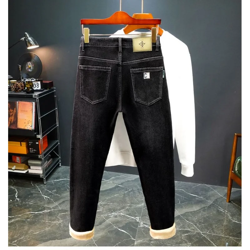 2026 Winter Warm Jeans Men's Fashion Light Luxury Men's Clothing with Thick Velvet, Trendy Slimming and Elastic Long Pants
2026 Winter Warm Jeans Men's Fashion Light Luxury Men's Clothing with Thick Velvet, Trendy Slimming and Elastic Long Pants