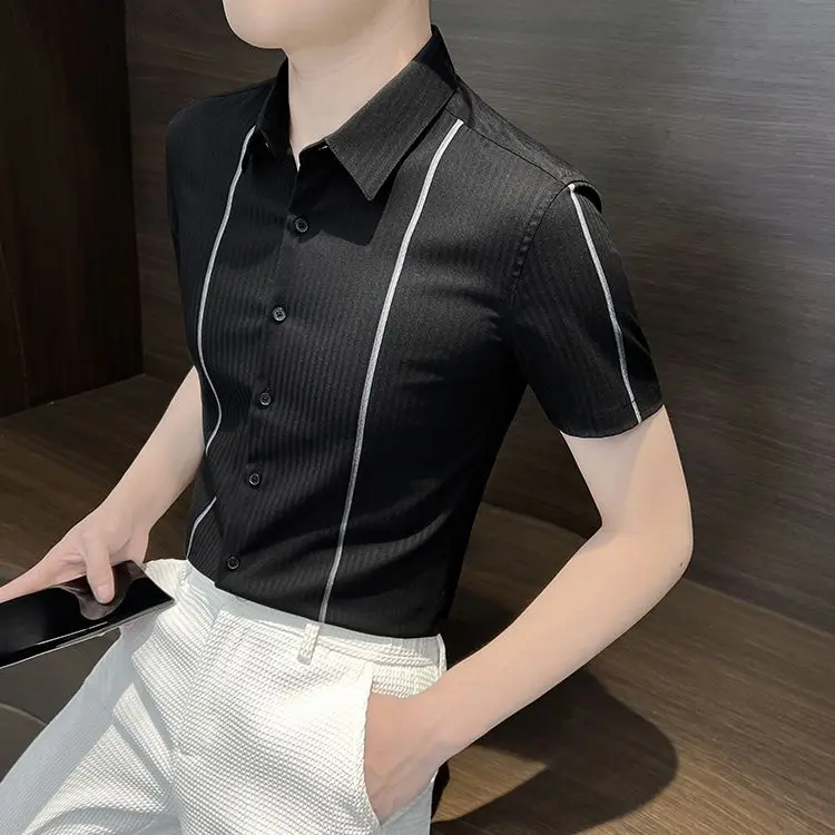 2026 Summer Men's Stylish Stripe Short Sleeve Shirt Slim-Fit Lightweight High-End Casual Tops
2026 Summer Men's Stylish Stripe Short Sleeve Shirt Slim-Fit Lightweight High-End Casual Tops
