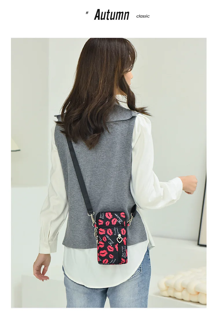 Hand-held wallet, wheat straw braid, straw woven bag, women's wallet, hand-woven bag, mobile phone coin purse, hand-held bag
Hand-held wallet, wheat straw braid, straw woven bag, women's wallet, hand-woven bag, mobile phone coin purse, hand-held bag