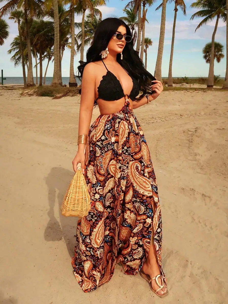 Bohemian Paisley Print Halter Neck Maxi Dress With Lace Bust And High Slit For Women
Bohemian Paisley Print Halter Neck Maxi Dress With Lace Bust And High Slit For Women