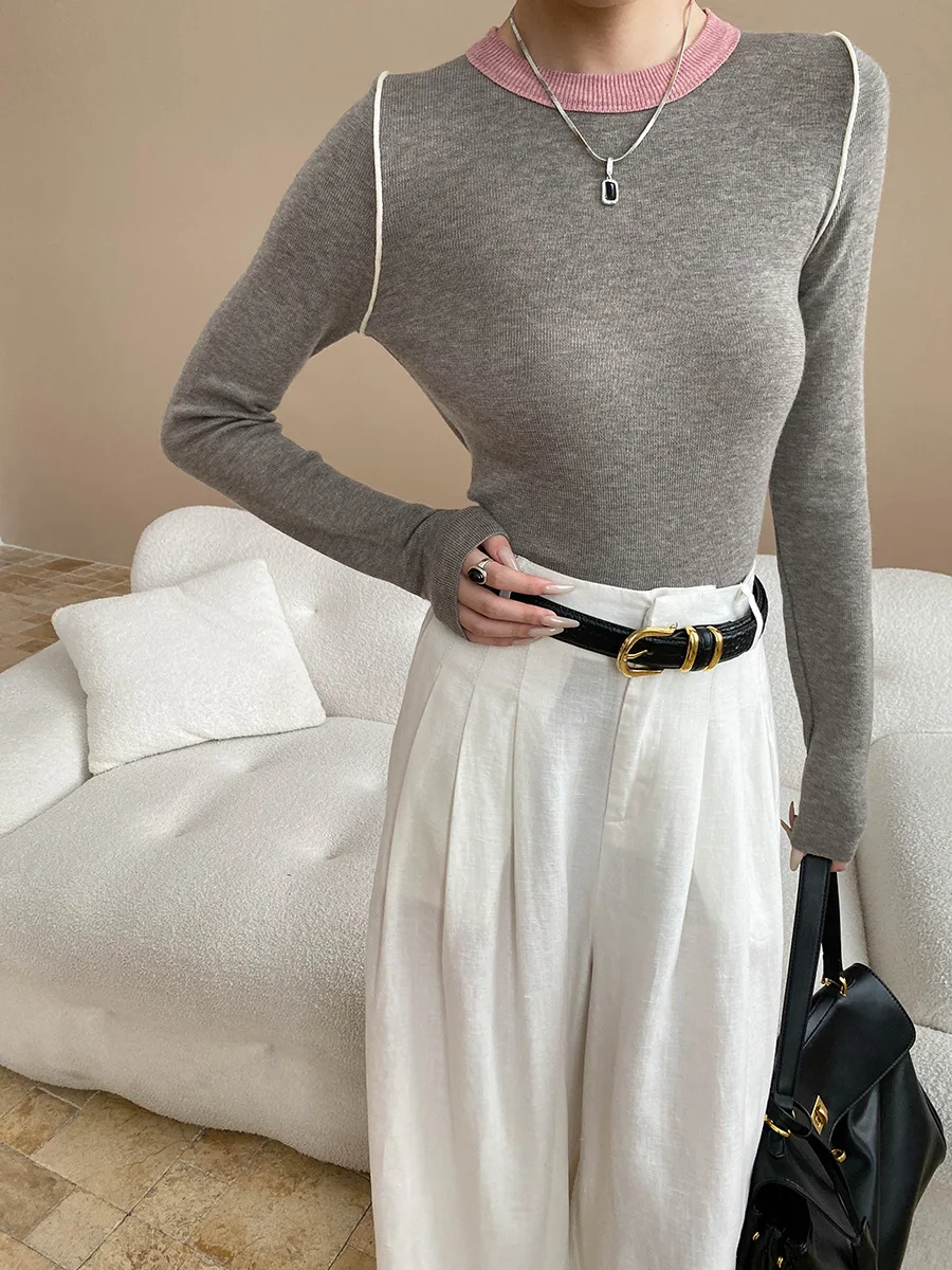 Autumn color palette design, contrasting colors, front shoulder streamlined, slim fit, slimming effect, base knit sweater
Autumn color palette design, contrasting colors, front shoulder streamlined, slim fit, slimming effect, base knit sweater