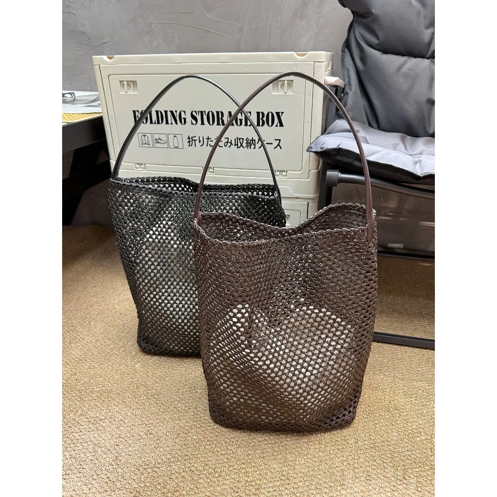 Patchwork Woven Bucket Bag for Women 2026 New Beach Unique Texture Stylish and Simple Casual Daily Hollow Woven Tote Large
Patchwork Woven Bucket Bag for Women 2026 New Beach Unique Texture Stylish and Simple Casual Daily Hollow Woven Tote Large