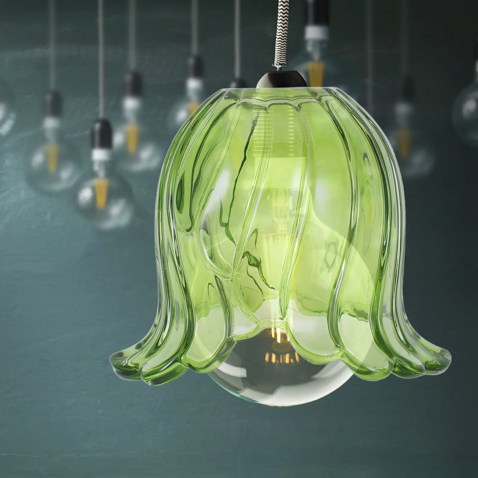 Decorative Green Glass Lampshade Small Vintage Style Replacement for Table Lamp Wall Lamp Pendant Light Soft Illumination Retro
Decorative Green Glass Lampshade Small Vintage Style Replacement for Table Lamp Wall Lamp Pendant Light Soft Illumination Retro
