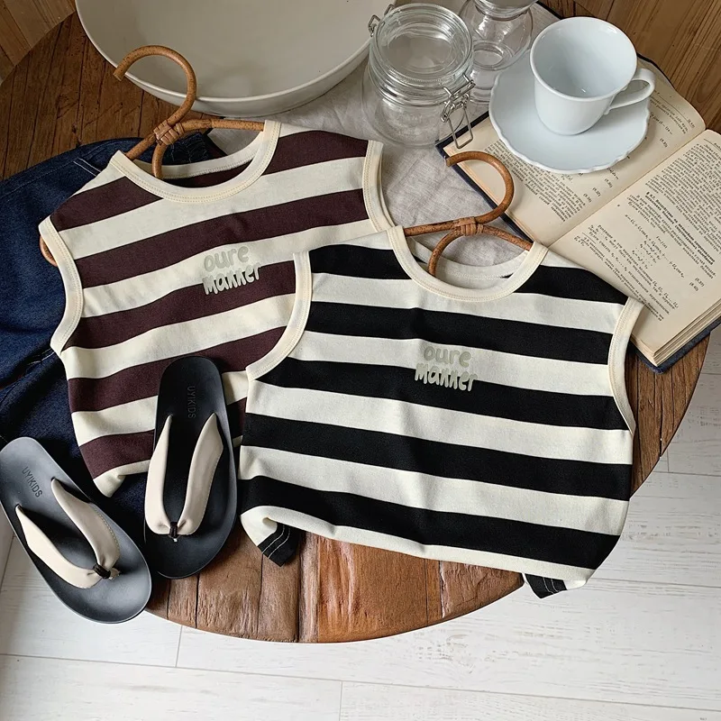 Girls T-shirt 2024 Summer Children Striped Vest Korean Version Stylish Girl Letter Sleeveless Top Foreign Printed T-shirt
Girls T-shirt 2024 Summer Children Striped Vest Korean Version Stylish Girl Letter Sleeveless Top Foreign Printed T-shirt