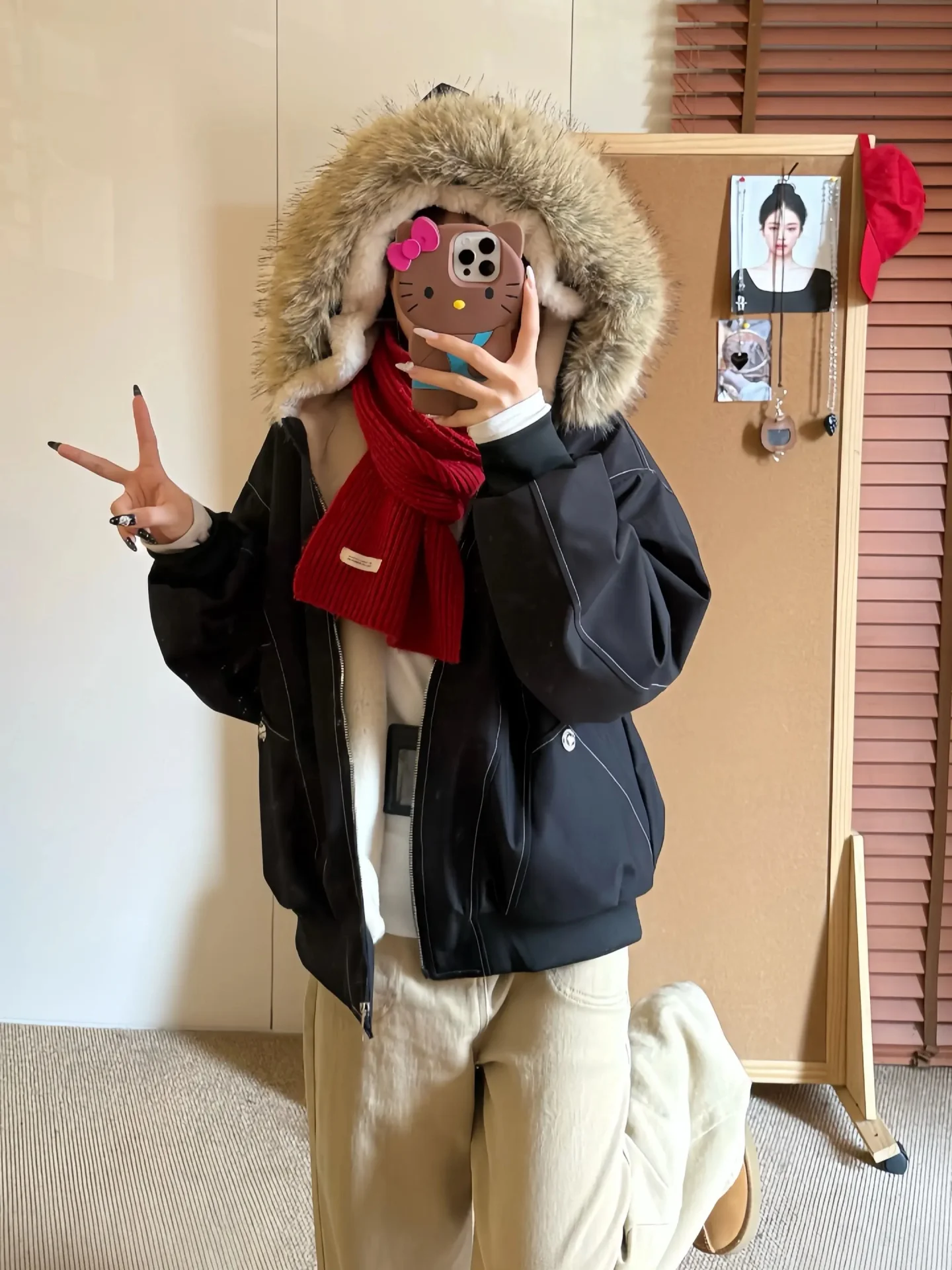 Утепленная парка с воротником из овчины для мужчин и женщин, хлопковая стеганая куртка, зимняя теплая верхняя одежда, молодежная модная свободная куртка на молнии
Утепленная парка с воротником из овчины для мужчин и женщин, хлопковая стеганая куртка, зимняя теплая верхняя одежда, молодежная модная свободная куртка на молнии