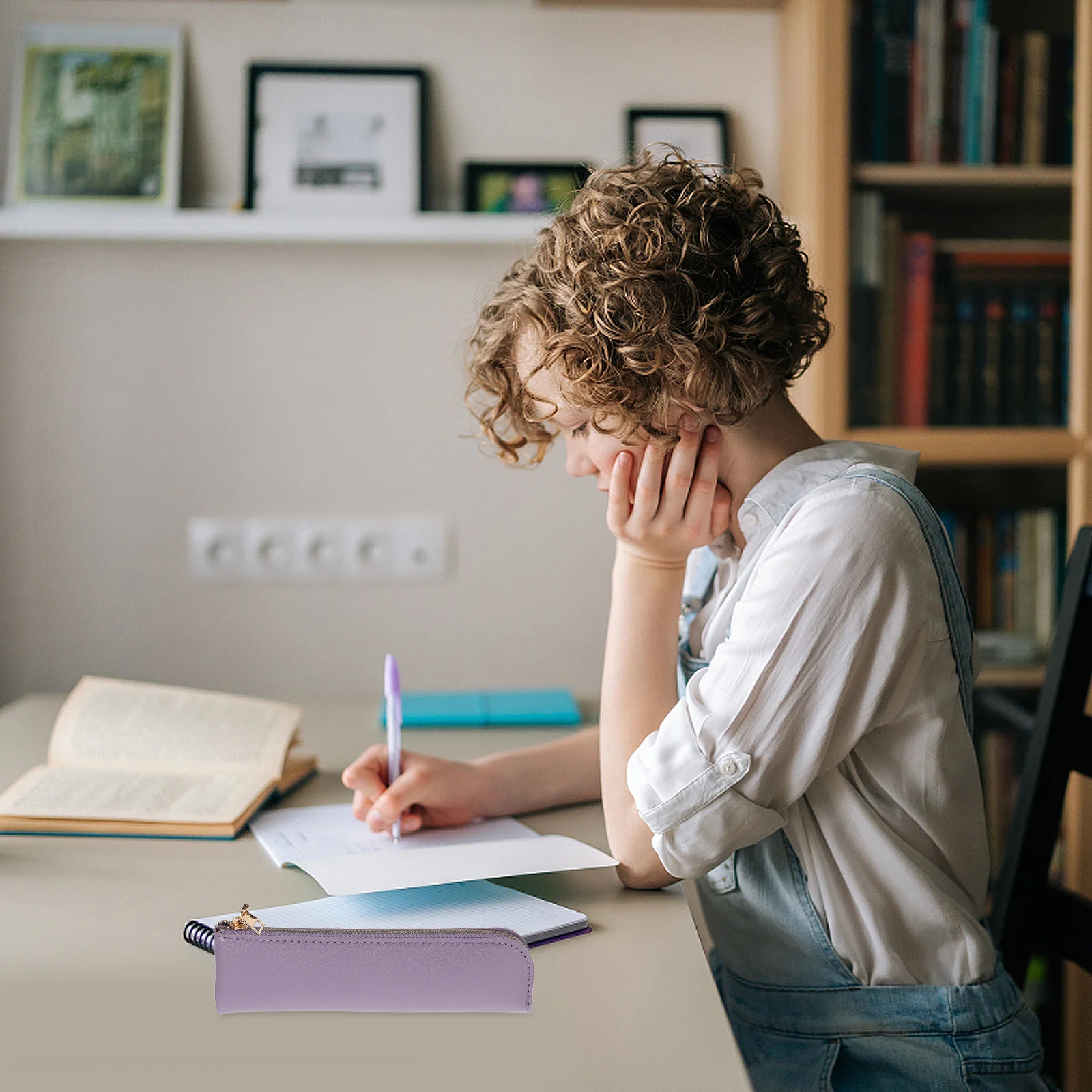 Large Capacity Vintage Pencil Case for Students Retro Solid Color Stationery Holder with Zipper Multifunctional PU Pen
Large Capacity Vintage Pencil Case for Students Retro Solid Color Stationery Holder with Zipper Multifunctional PU Pen