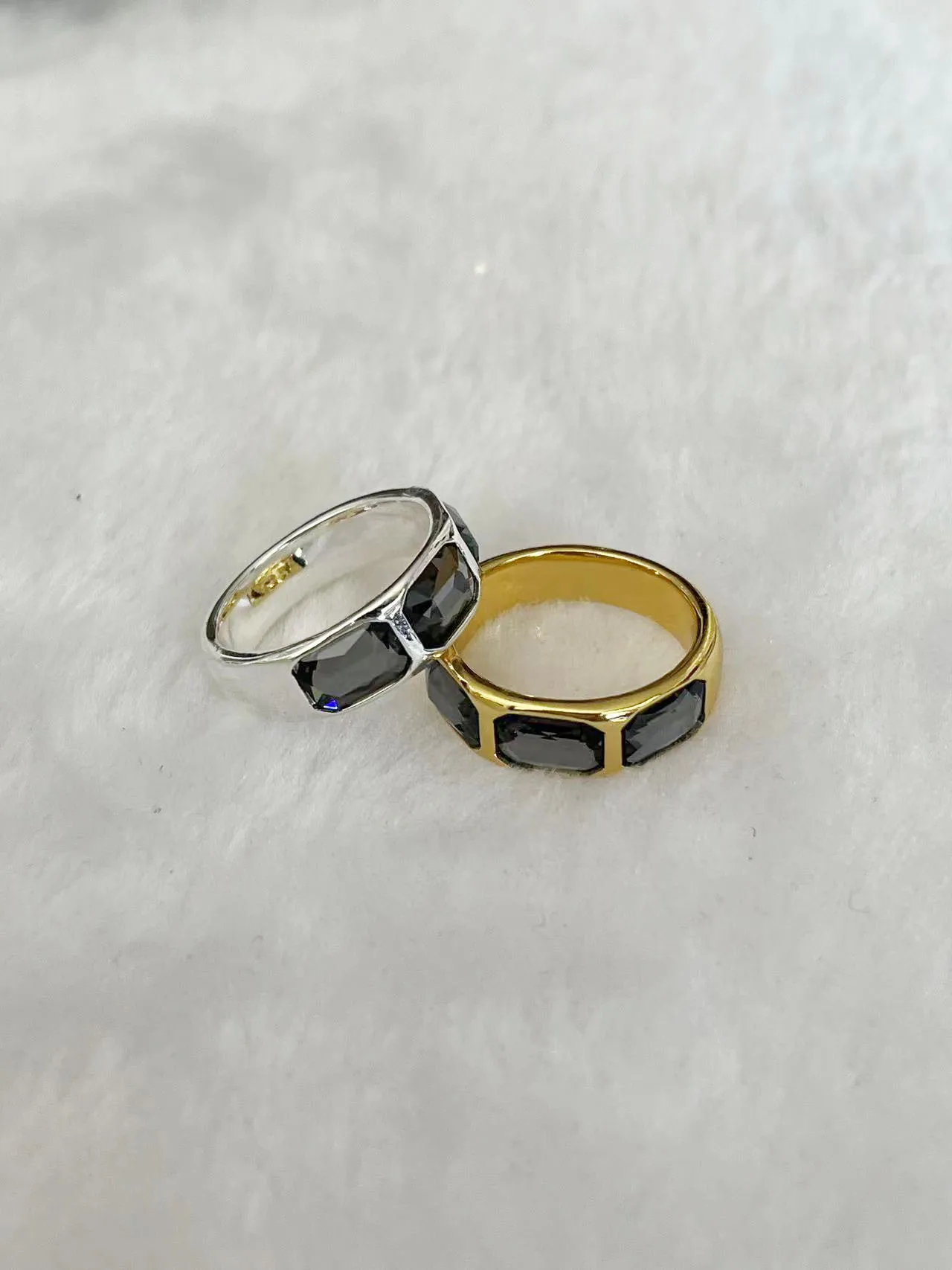 YS 2023 New Spanish Bestselling Creative Fashion High Quality Double Ring Women's Romantic Jewelry Gift Bag
YS 2023 New Spanish Bestselling Creative Fashion High Quality Double Ring Women's Romantic Jewelry Gift Bag