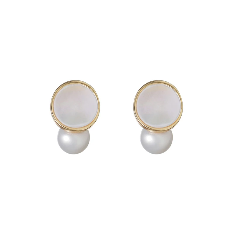 New natural fritillary fashion earrings pearl stud earrings women simple commuting
New natural fritillary fashion earrings pearl stud earrings women simple commuting