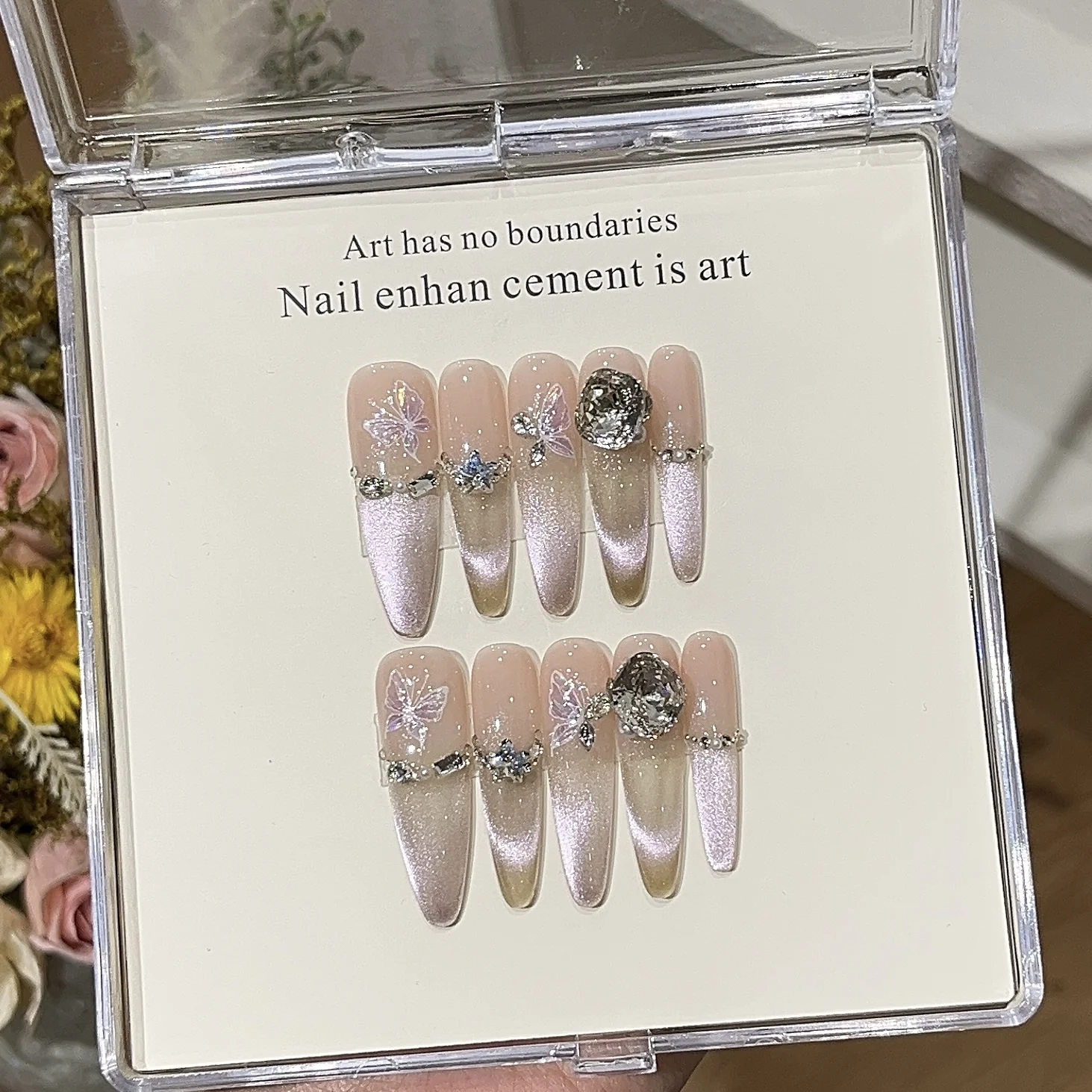 10Pcs Super Long Almond Press On Nails Gradient Shiny Powder French Fake Nails Art Handmade Butterfly Diamond Design Princess
10Pcs Super Long Almond Press On Nails Gradient Shiny Powder French Fake Nails Art Handmade Butterfly Diamond Design Princess