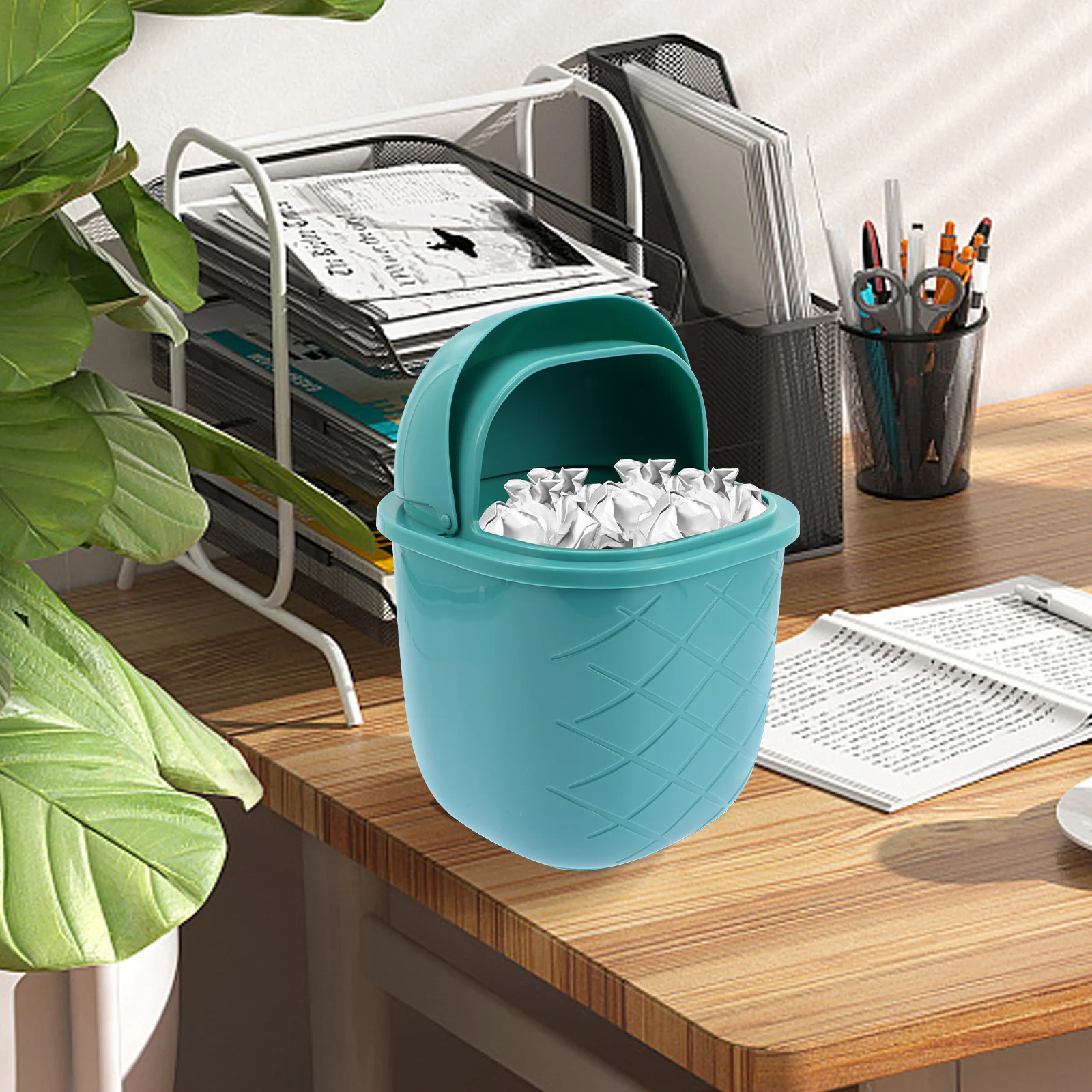 Flip-Type Desk Trash Can Plastic Garbage Container PP Material Sturdy Small Waste Bin Lidded Household Trash Basket for Bedroom
Flip-Type Desk Trash Can Plastic Garbage Container PP Material Sturdy Small Waste Bin Lidded Household Trash Basket for Bedroom