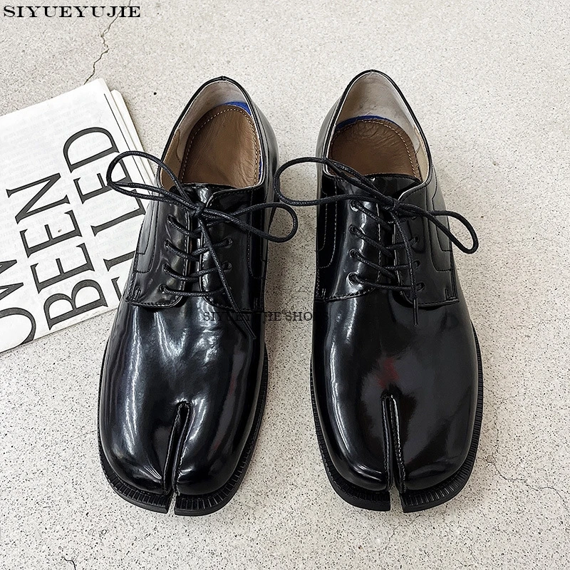 Lace-up men Loafers Shoes For Women Split Toe Solid Color Mid Heel Designer Brand Female Shoes British Style Elegant Leisure
Lace-up men Loafers Shoes For Women Split Toe Solid Color Mid Heel Designer Brand Female Shoes British Style Elegant Leisure